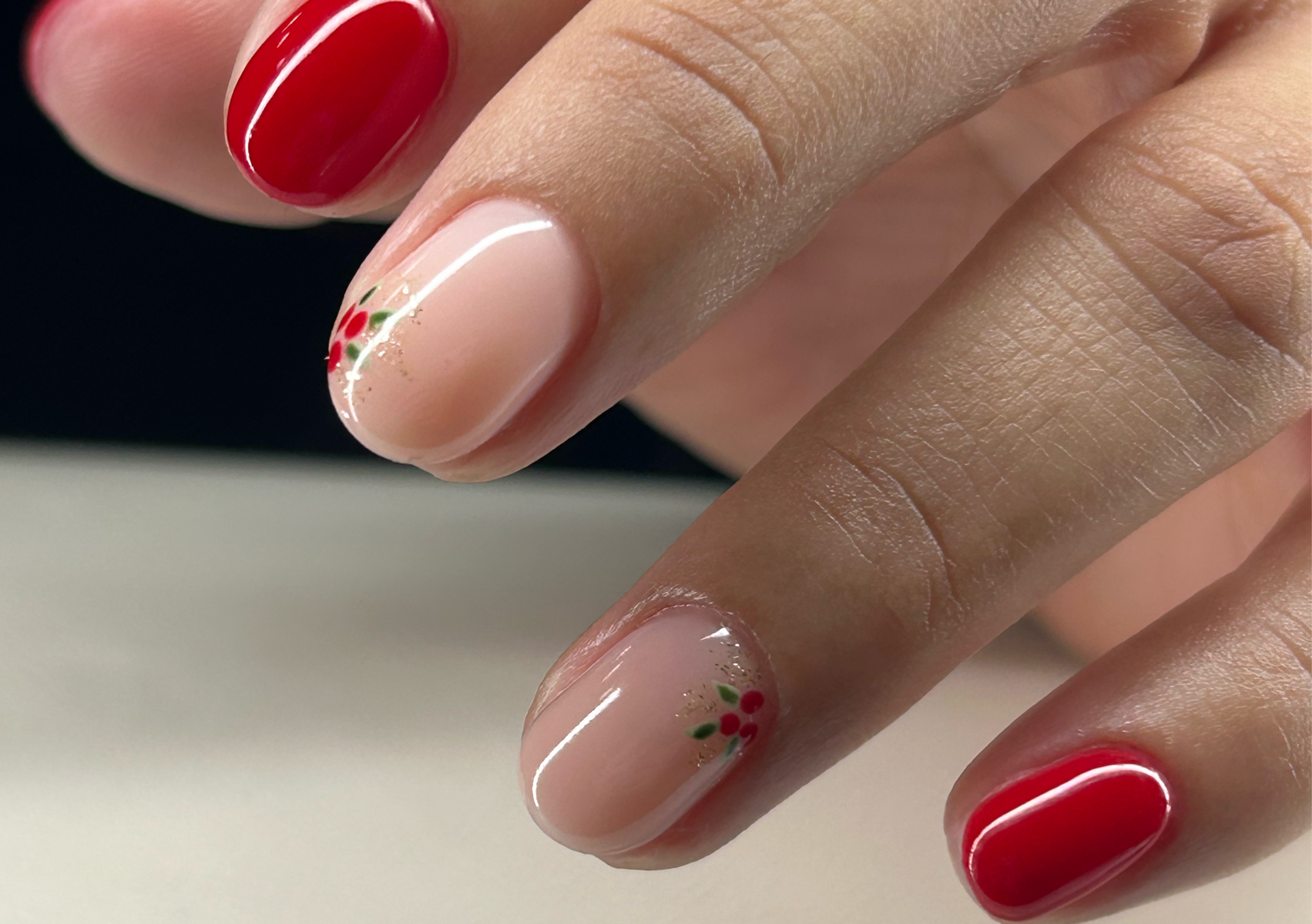 Manicura con Builder en uñas cortas