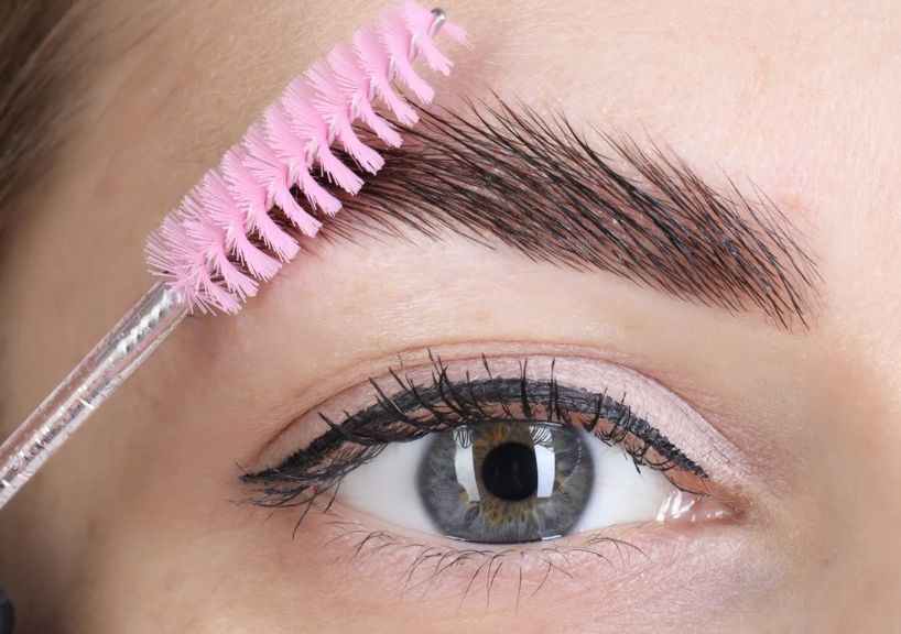 ARTE TINTADO EN CEJAS 