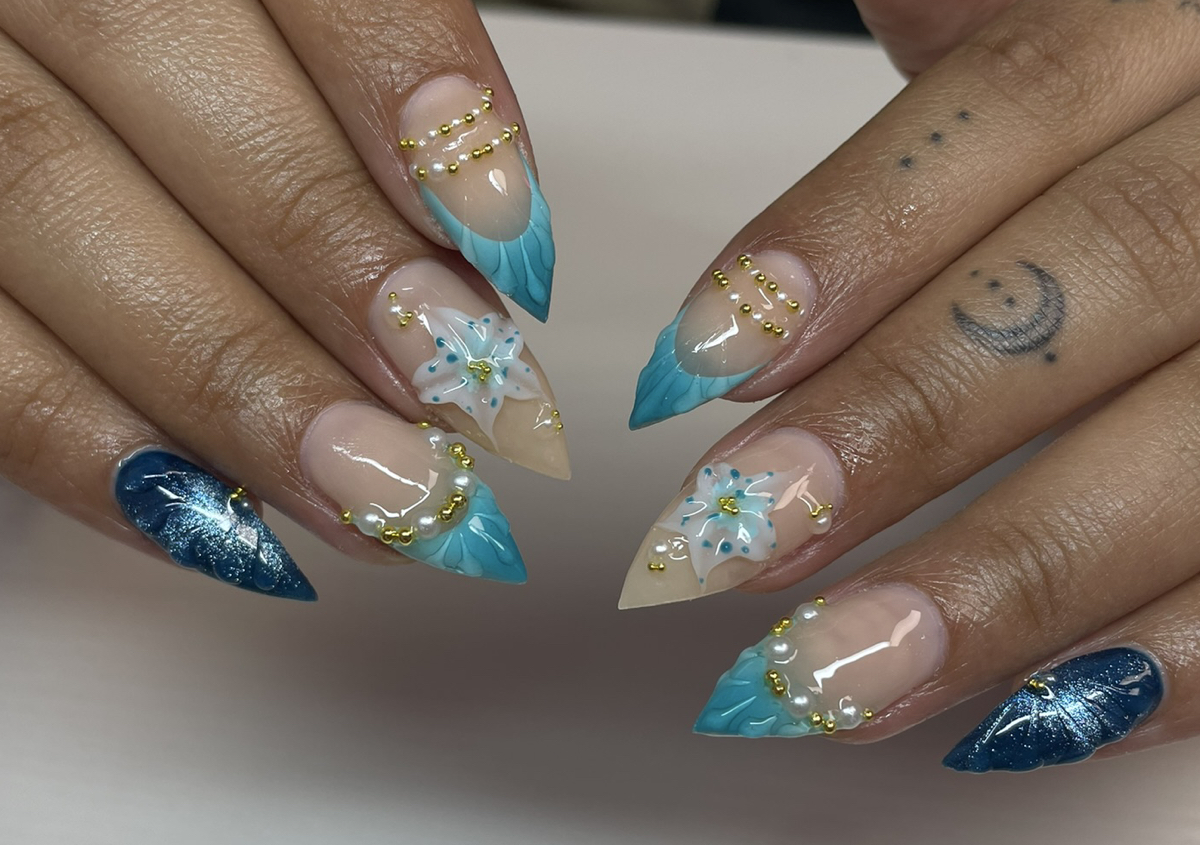 Structured mani (long nails)