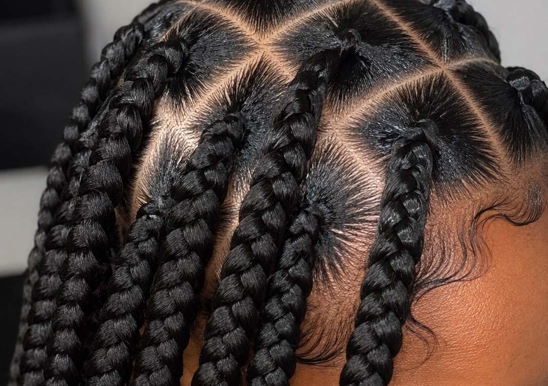 Large Knotless Braids