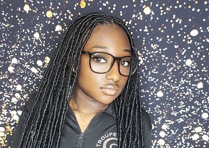 11-17 yrs/ Soft  Locs/ 10’24 /Hair included