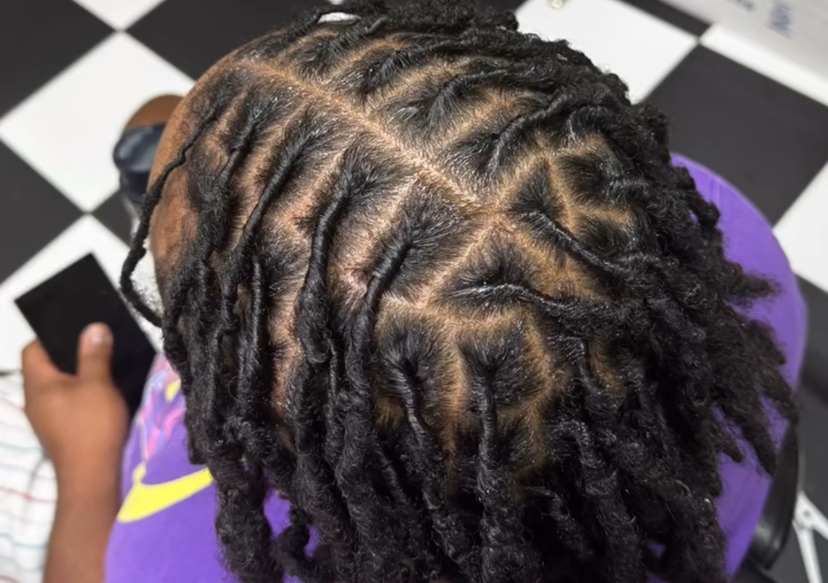 Loc Retwist + Shampoo (Neck-Shoulder)