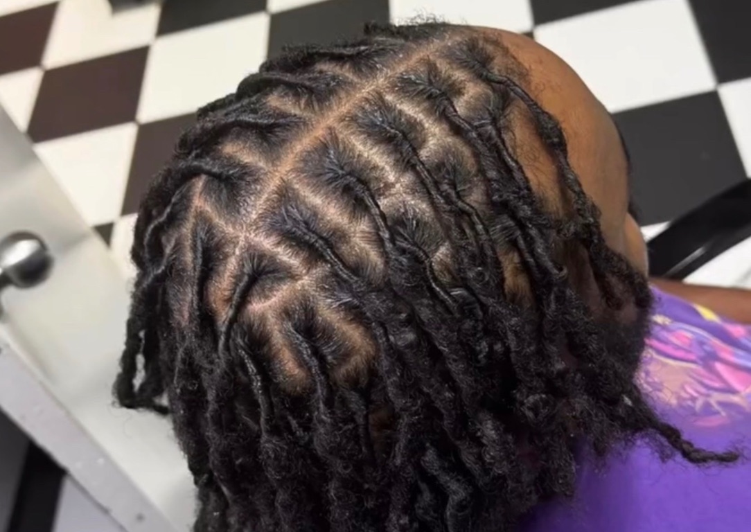 Loc Retwist (51-100 locs) + Shampoo