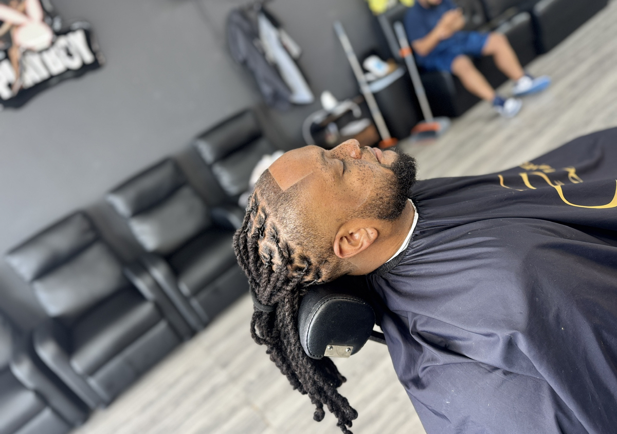 Loc Retwist + 2strands  + Haircut (3/4)