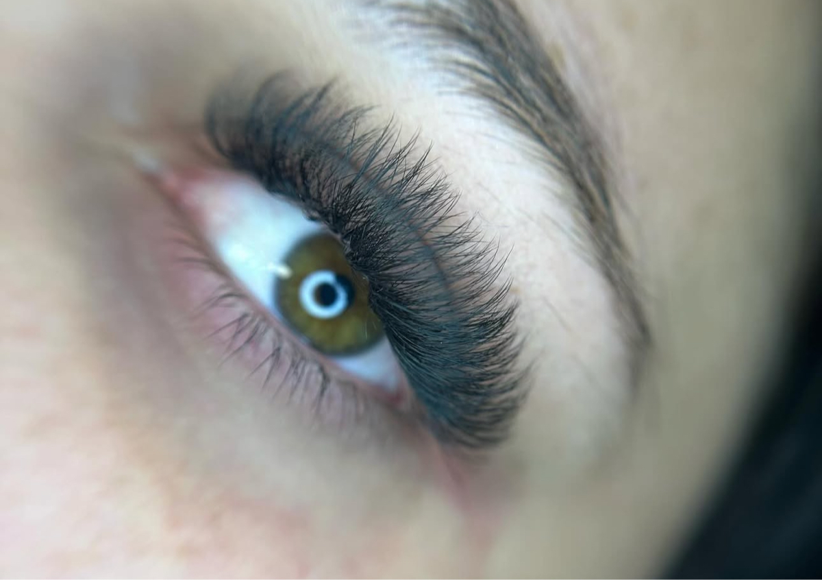 volume lash full set