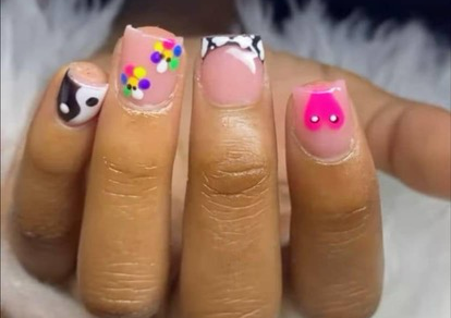 Freestyle short nails 