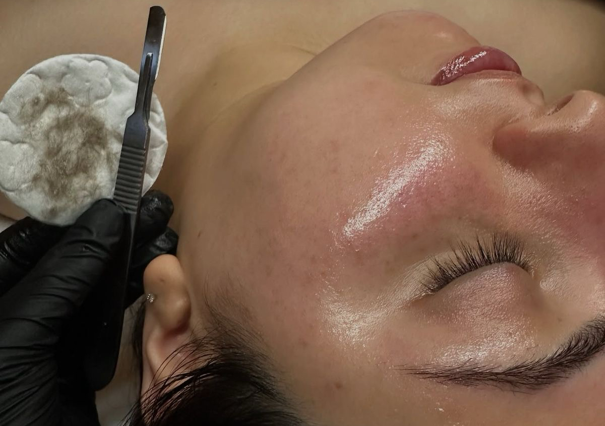 Glow Signature Facial🌟