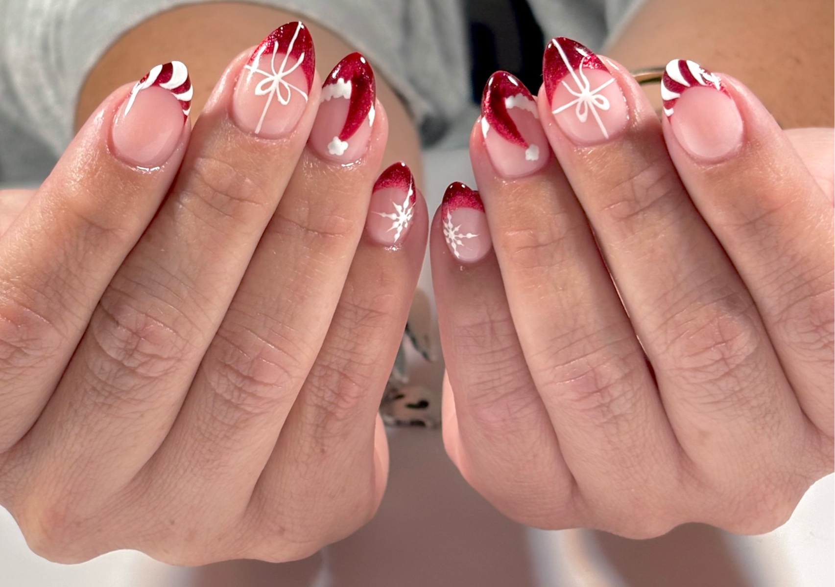 Med- Tier 4-FULL ART / CUSTOM  Full Russian manicure • Detailed, hand-painted artwork on most or all nails Characters