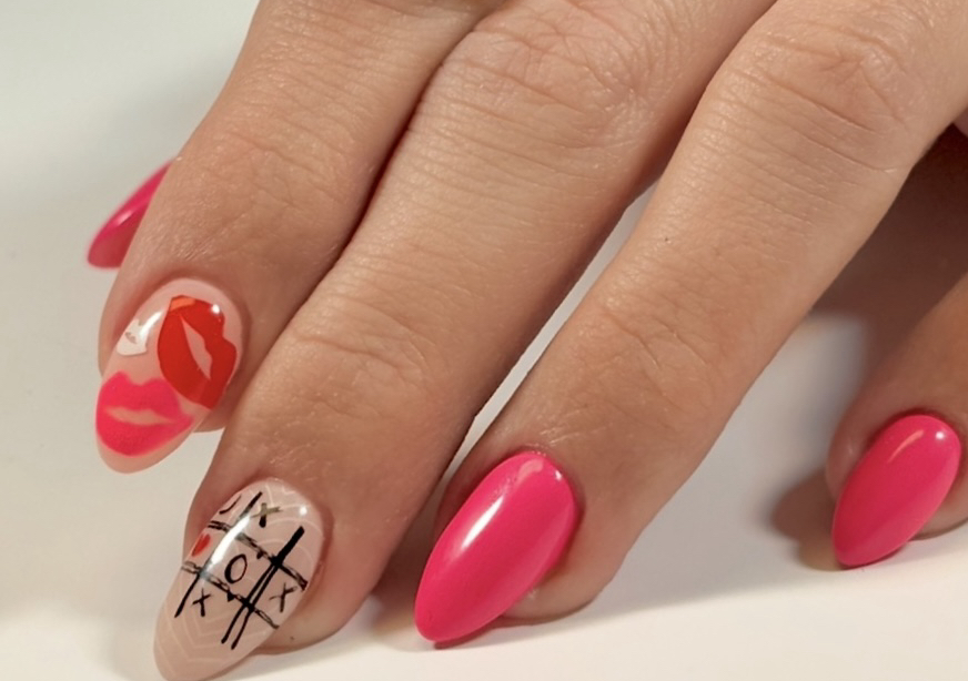 Med- Tier 3- MODERATE DESIGN Full Russian manicure • Gel color • Medium-level art on 4-7 nails Examples: hand-painted marble