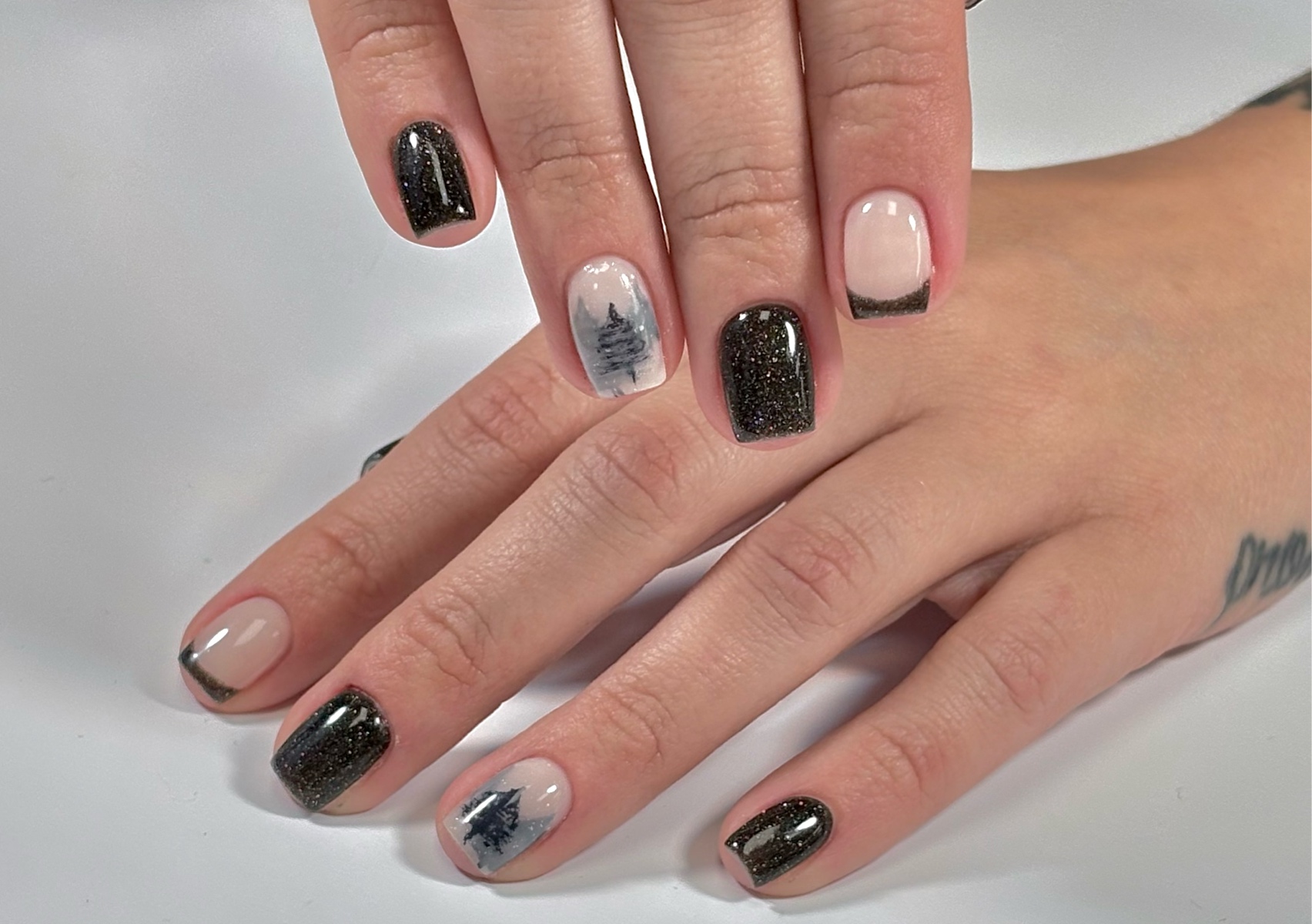 Short Tier 3- MODERATE DESIGN Full Russian manicure • Gel color • Medium-level art on 4-7 nails Examples: hand-painted marble