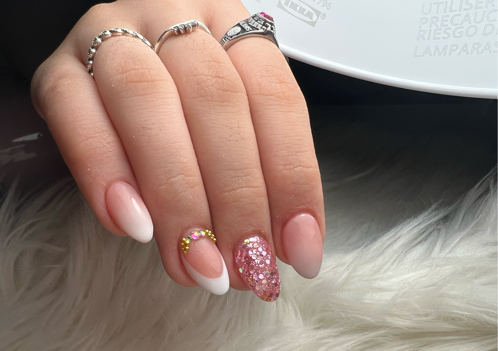 Uñas acrílicas manos