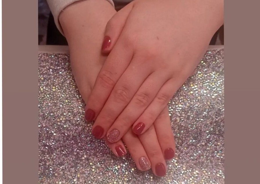 Shellac/Gel polish hands