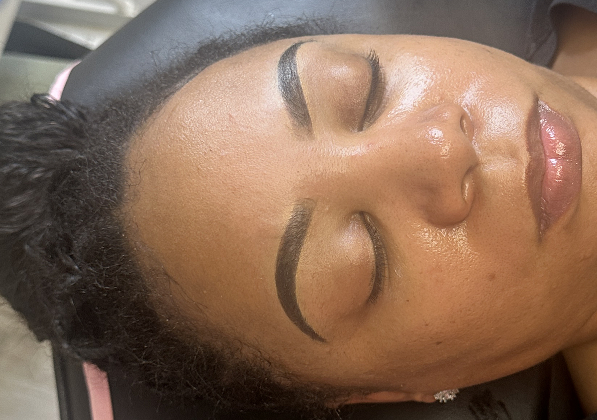 Brow tint (2/2)