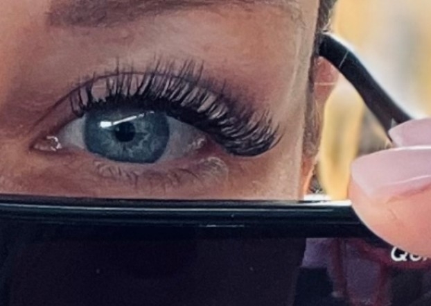 FRESH SET OF WET LASH LASHES 😉 (mascara look)