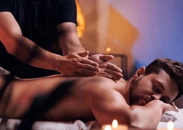 Signature Hot Oil Massage (Whole Body)
