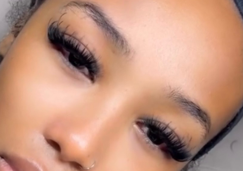 Wispy Volume Lashes 