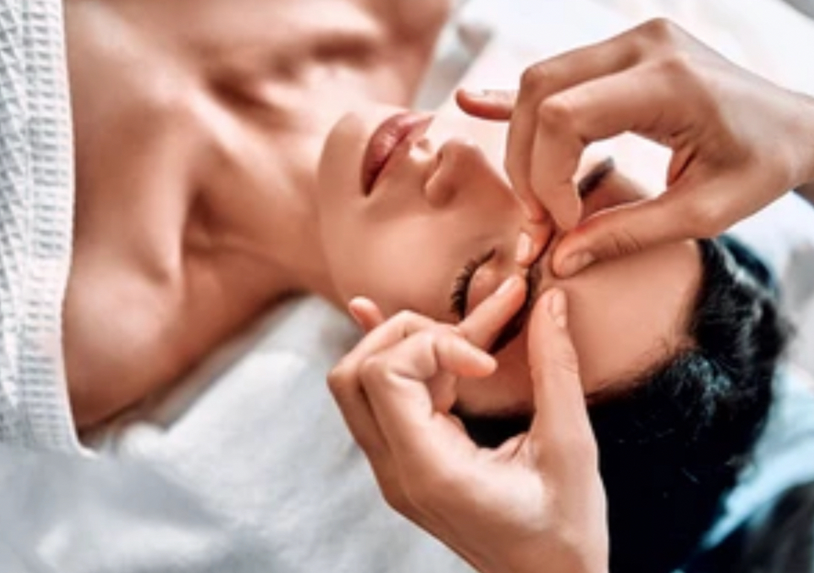 The MyoLift Facial