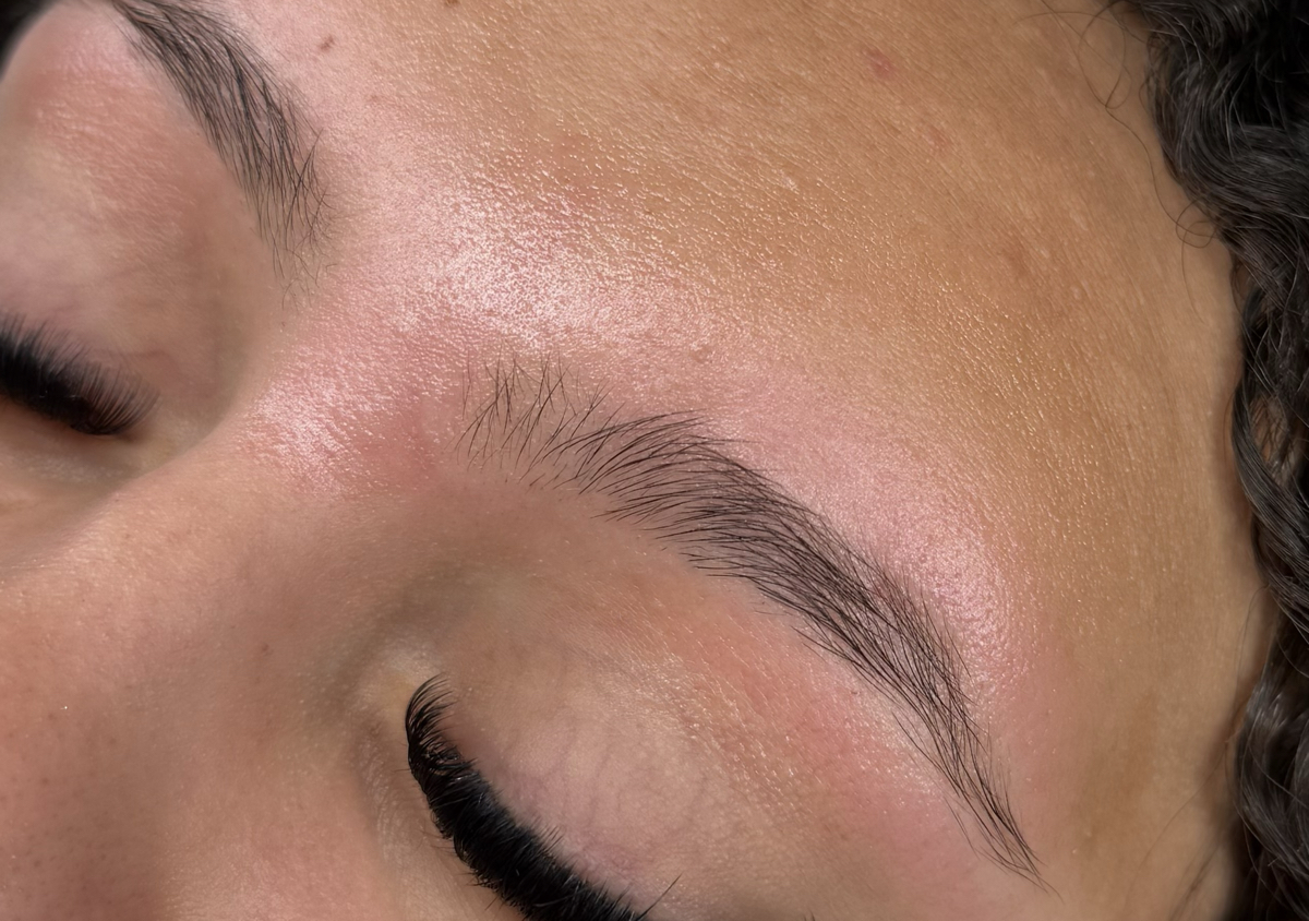 EYEBRROW WAX •clean up 