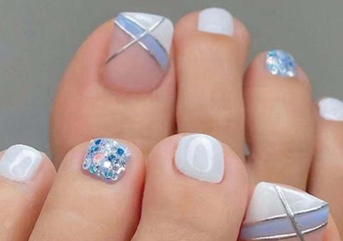 Toe nail designs