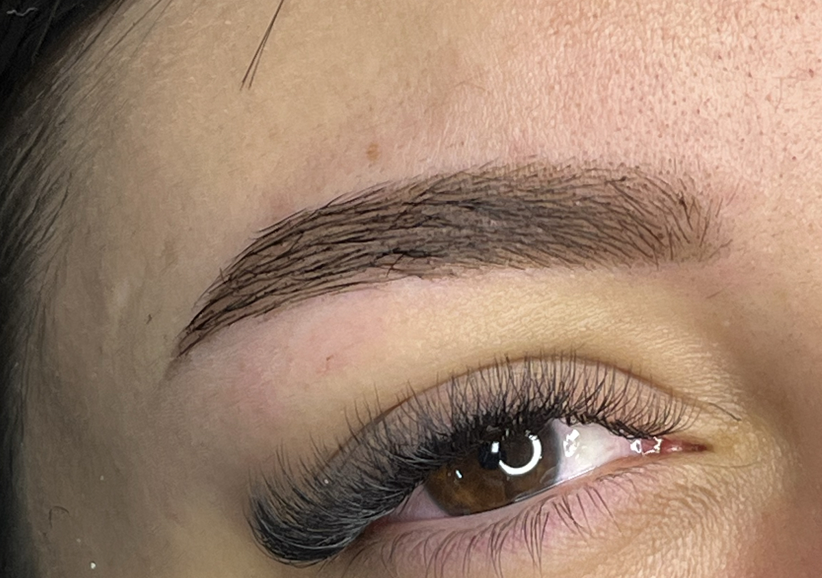 Henna en cejas + Perfilado