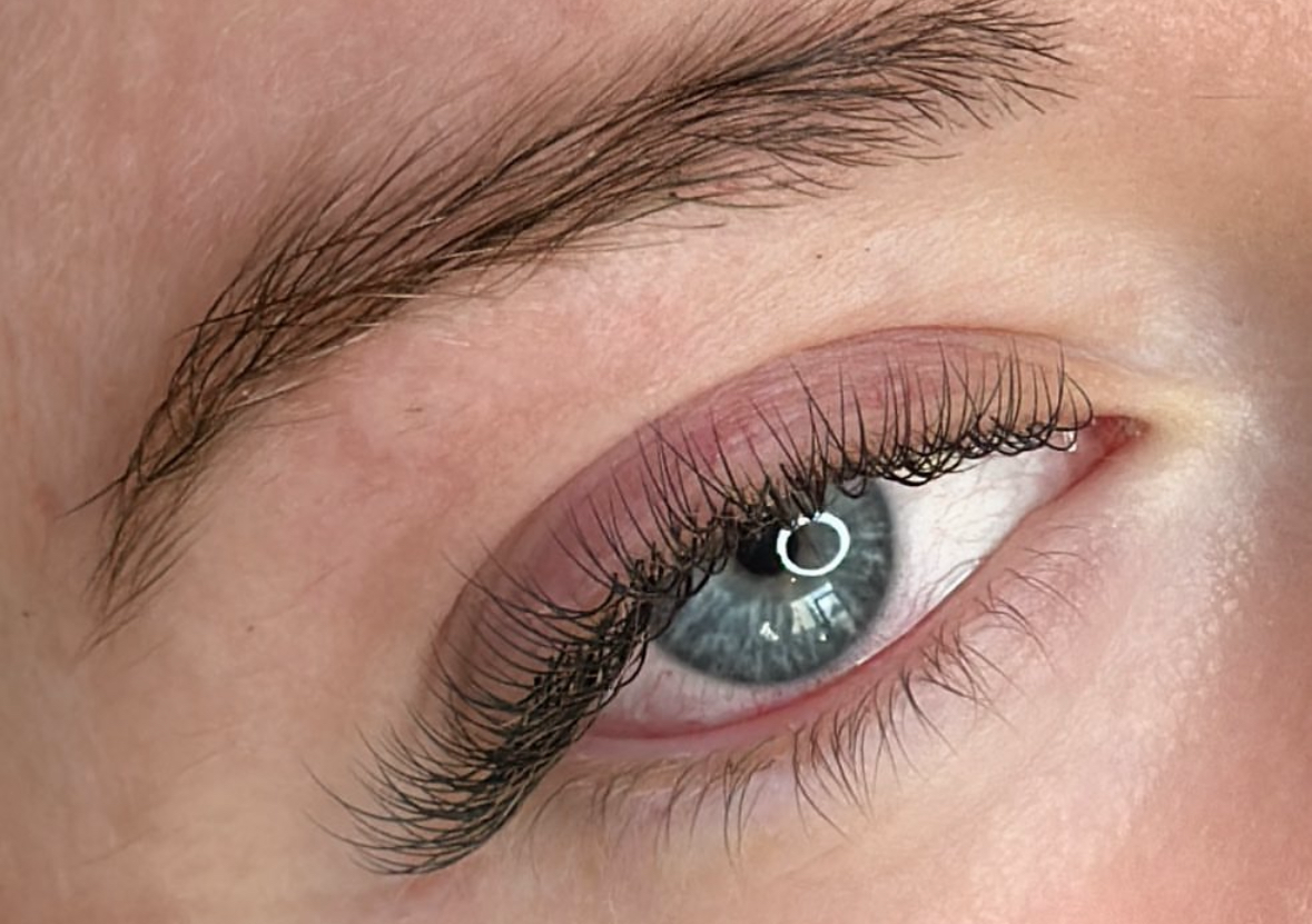 CLASSIC MASCARA LOOK