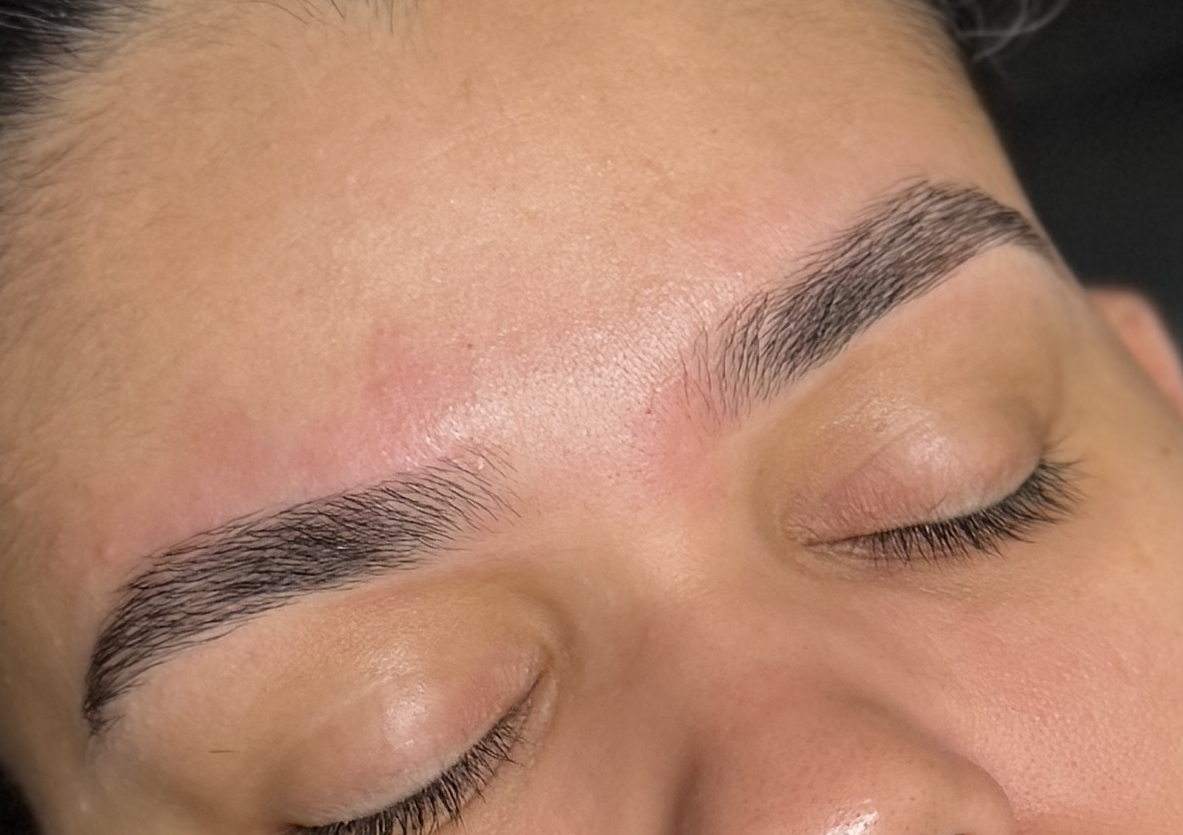 BROW CLEAN UP WAX   (Mapping Included)