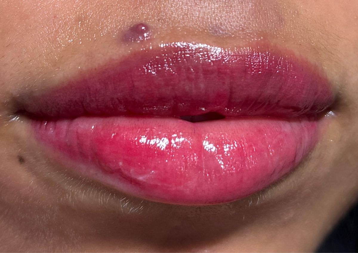 Micro pigmentación de cejas y labios 