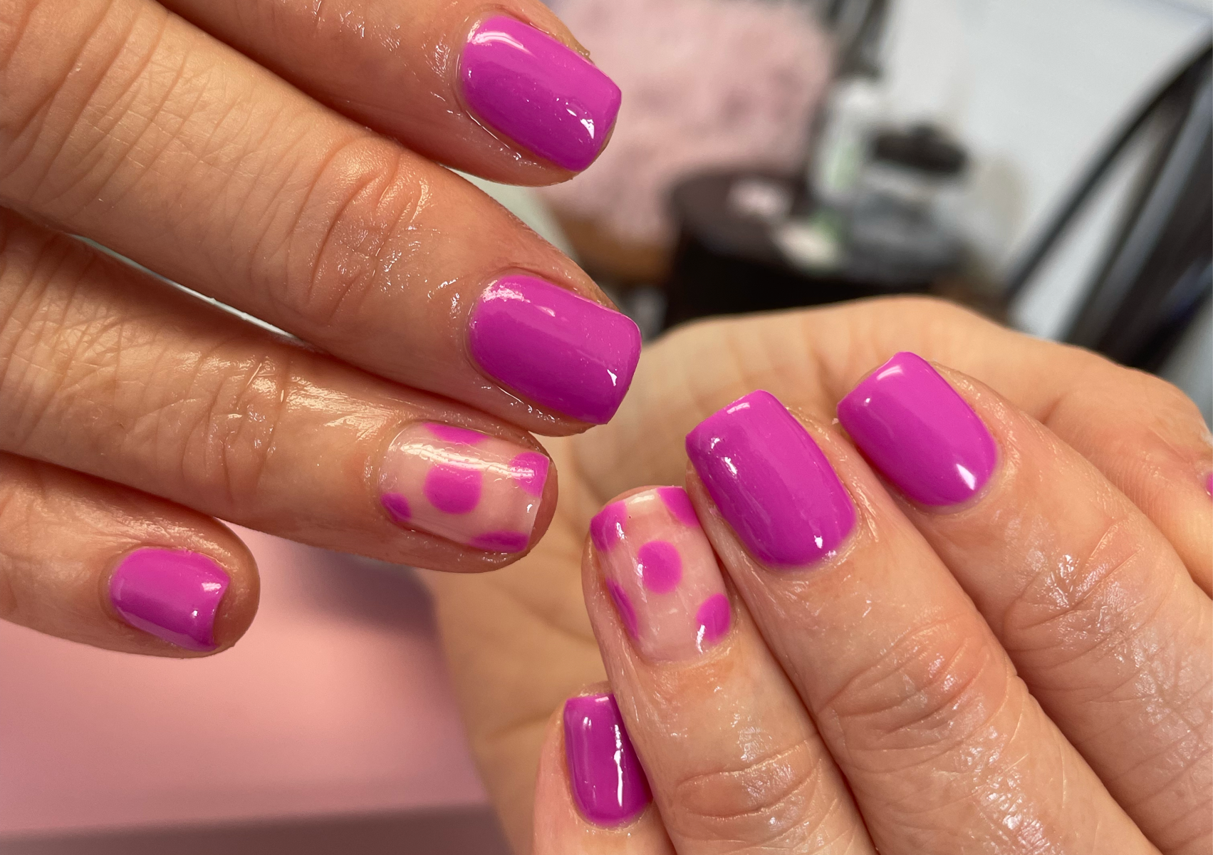 Gel manicure 
