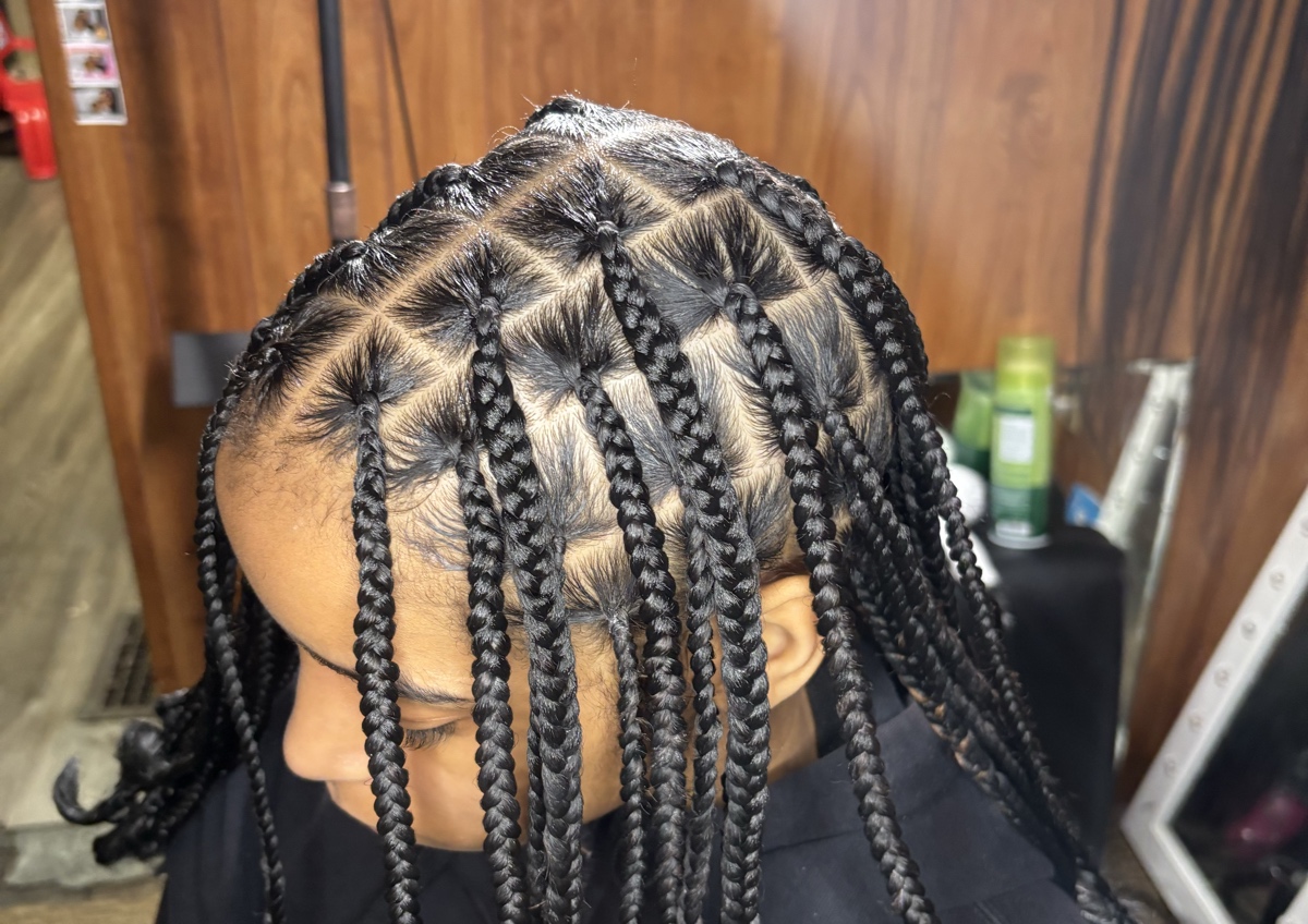 Medium knotless