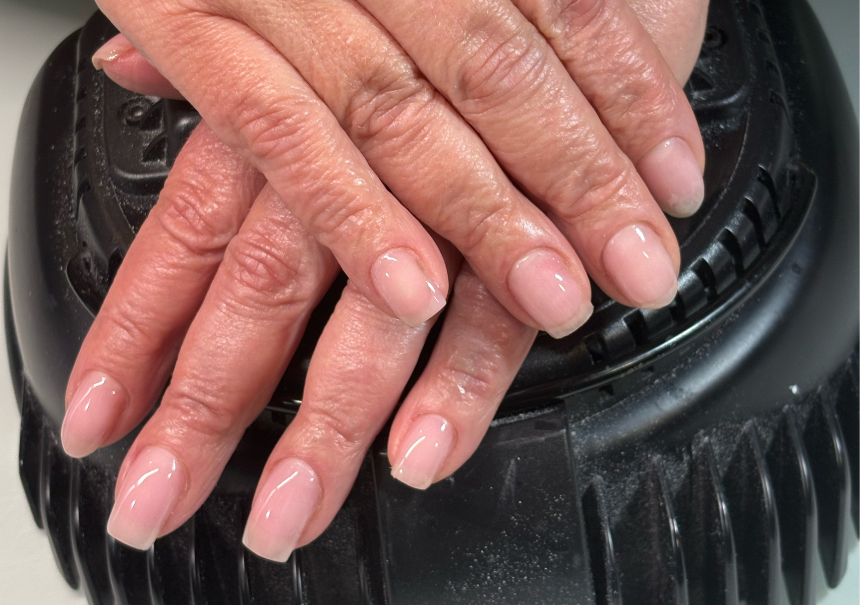 Overlay on natural nails