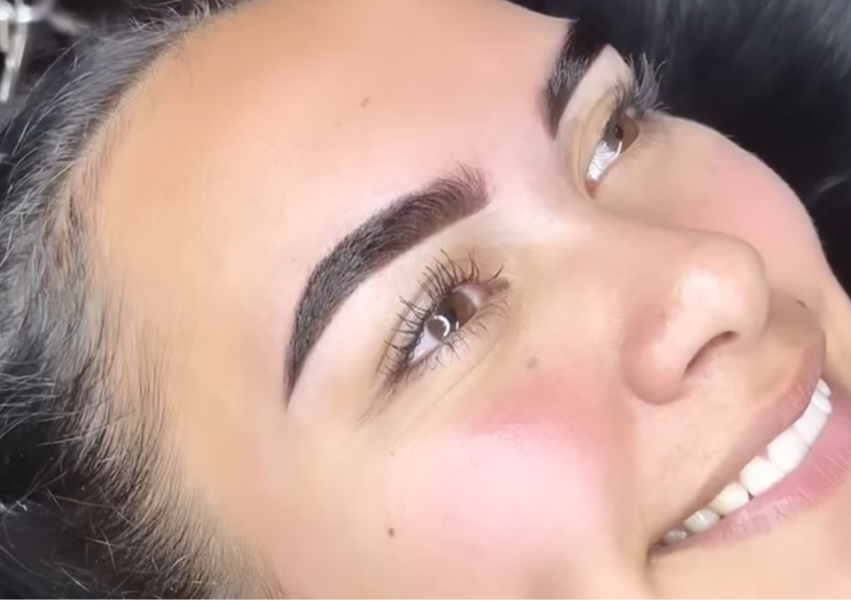 Brow Shape + Henna