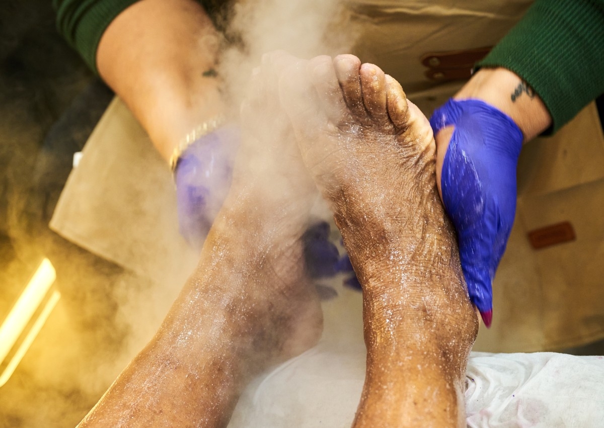 Naillab Spa Pedicure with gel polish