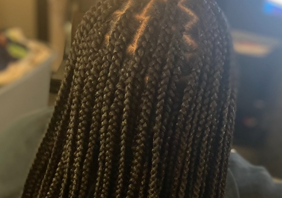 $100 All April knotless (Butt length 1B hair included)