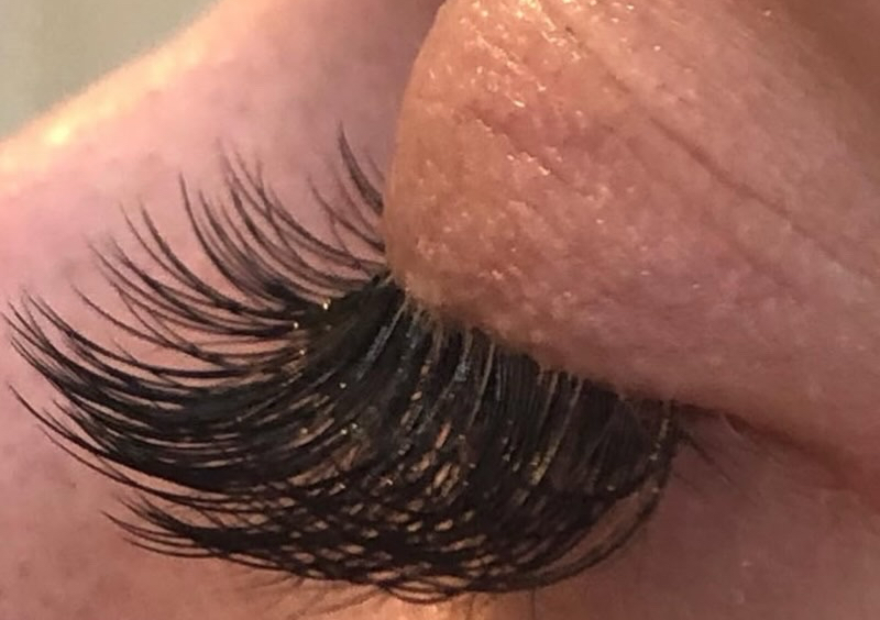 Classic eyelash extensions