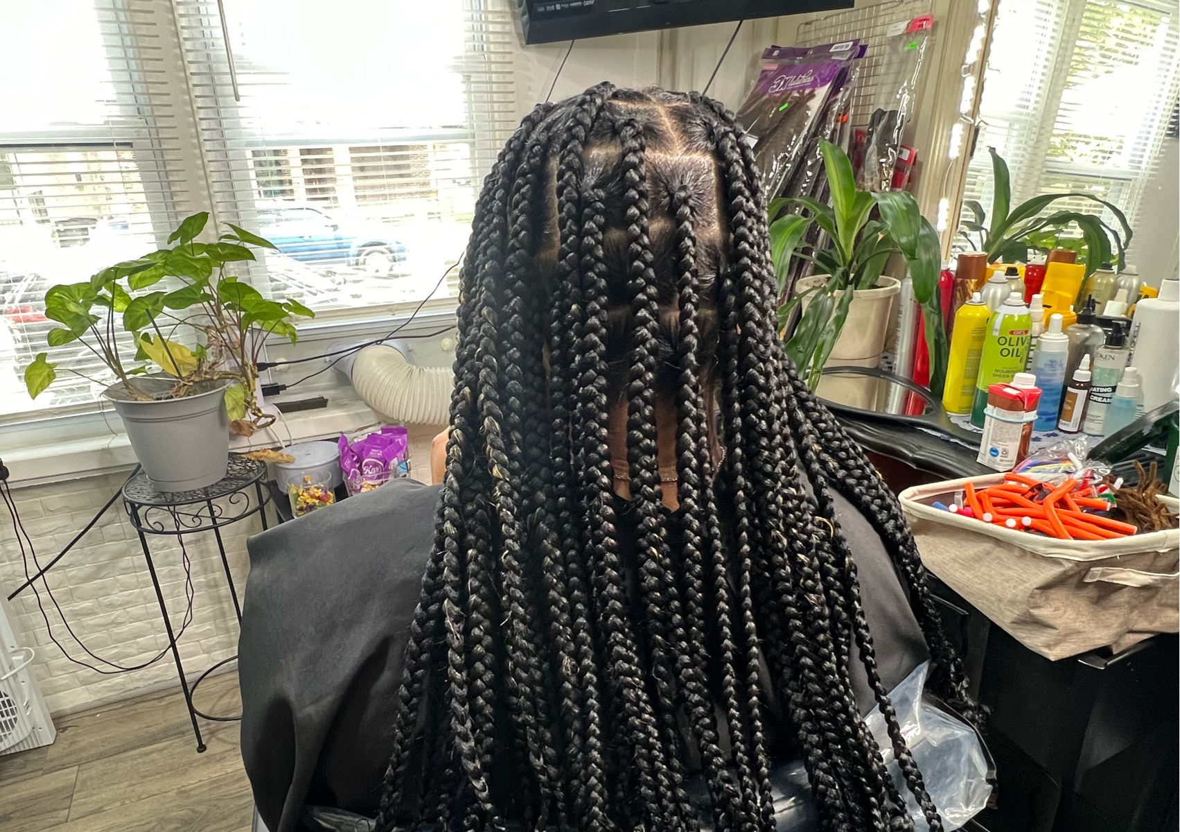 Knotless Braids-Medium