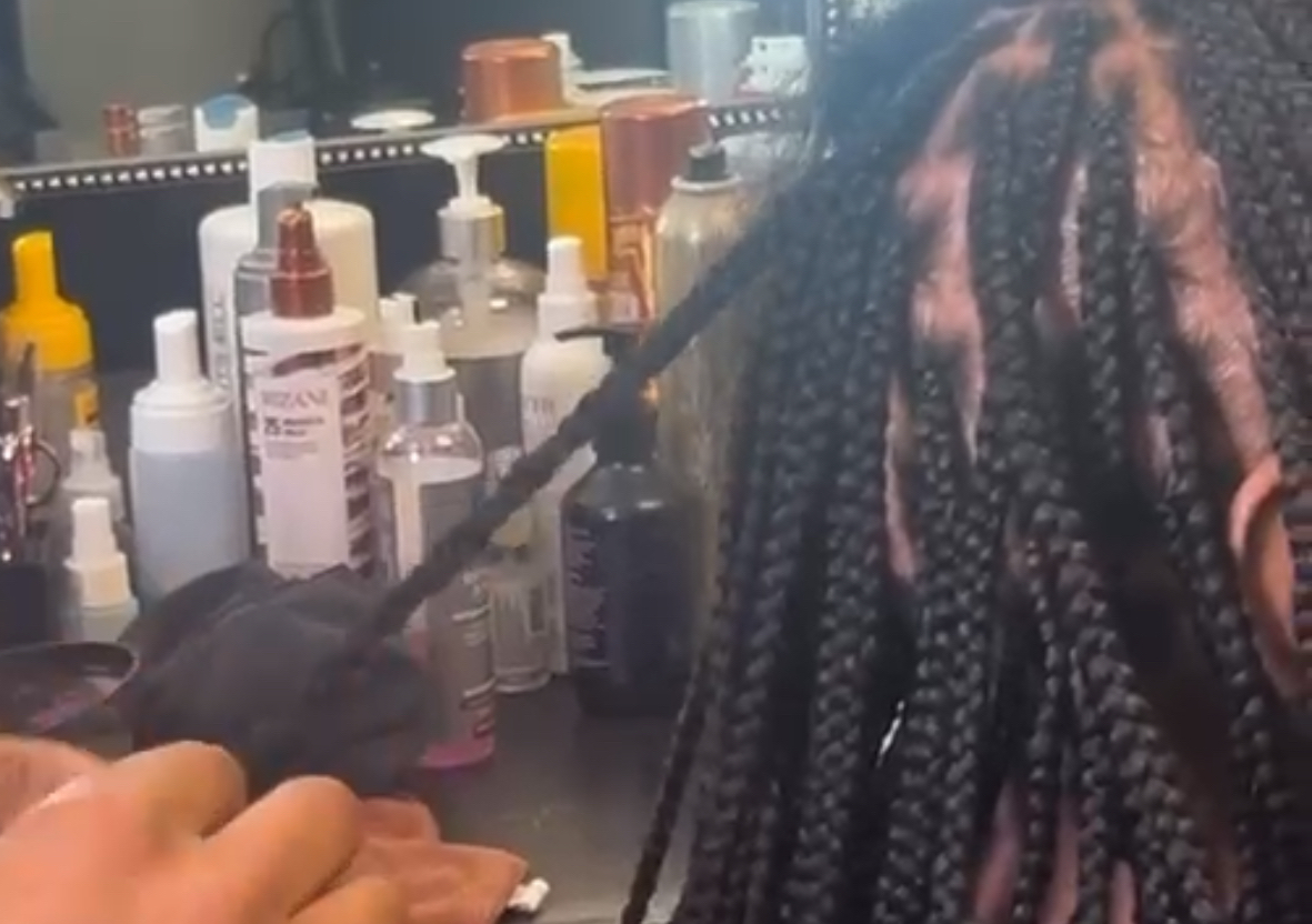 Knotless Braids-Small/Medium