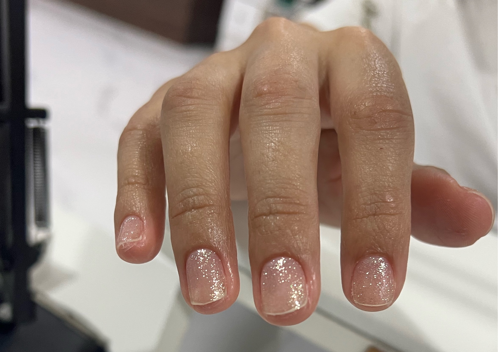 Gel esmaltado + manicura express