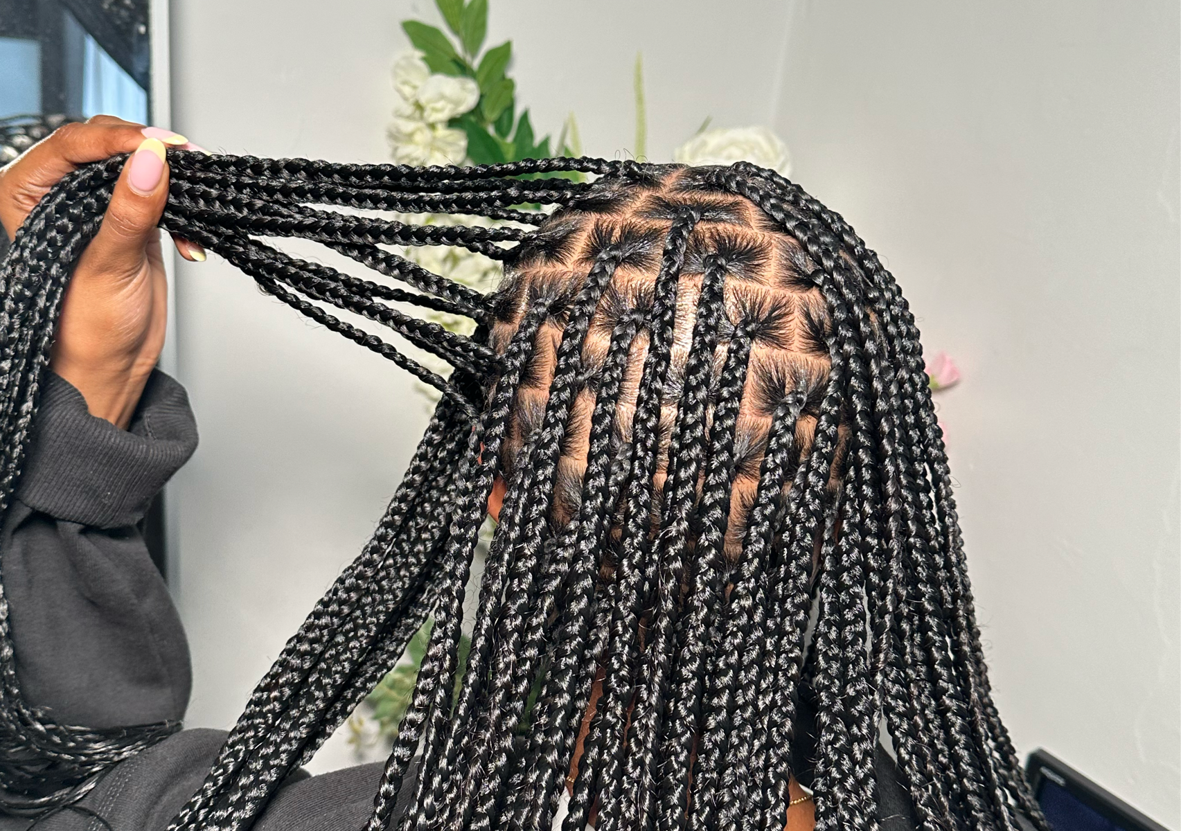 Medium knotless Braids