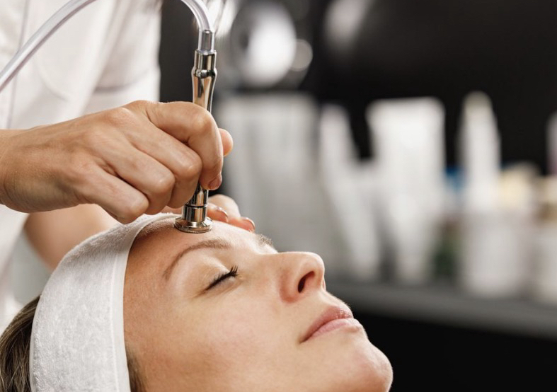 Microdermabrasion Facial