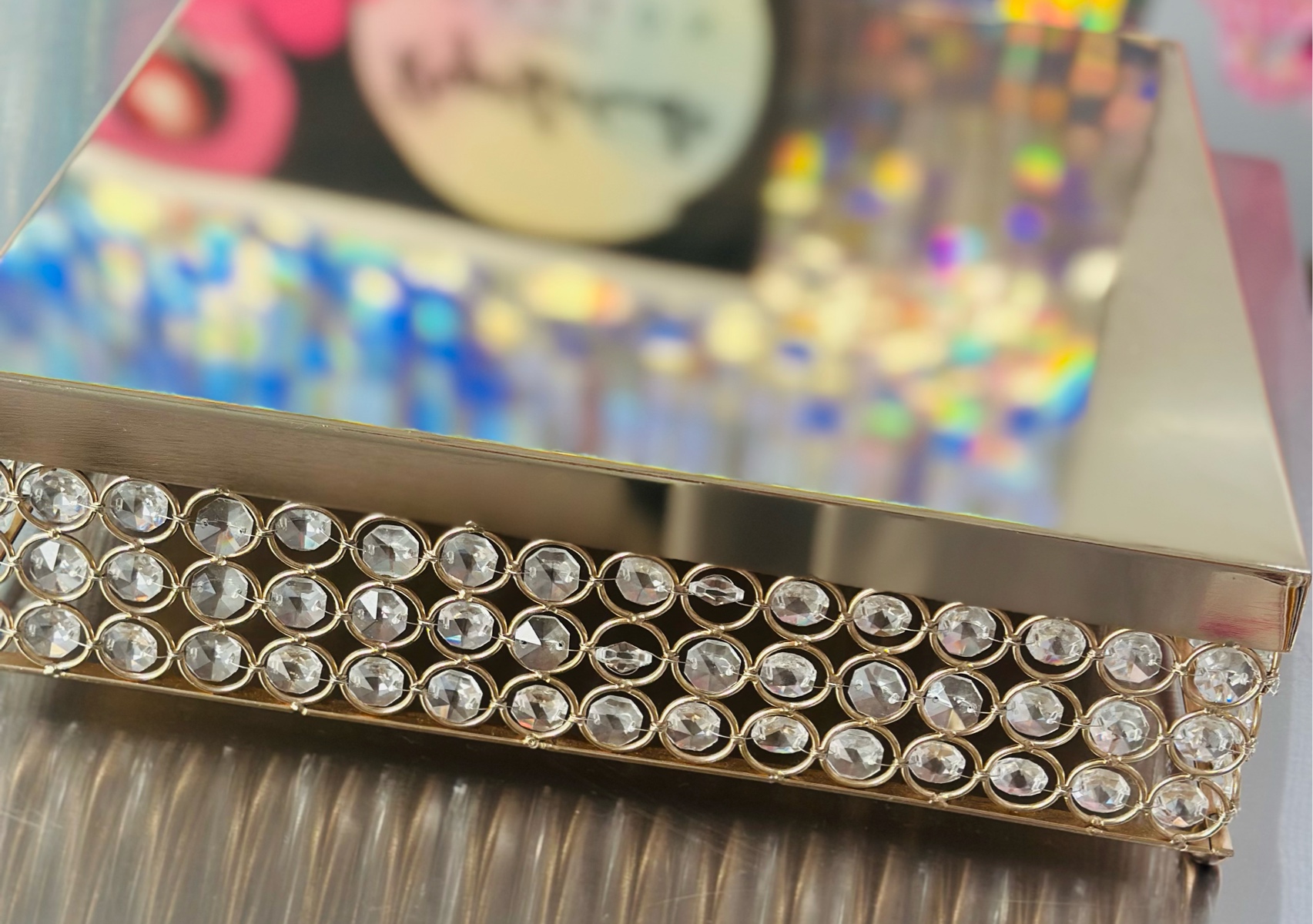 BASE CUADRADA COLOR DORADA 12”