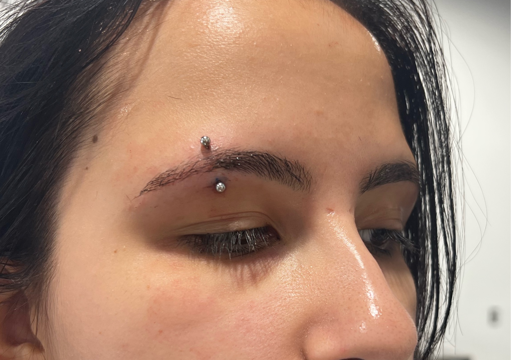 brow piercing 