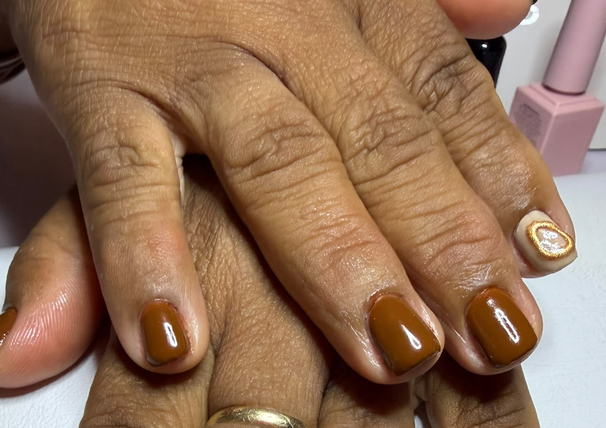 Manicura basica & esmaltado en gel