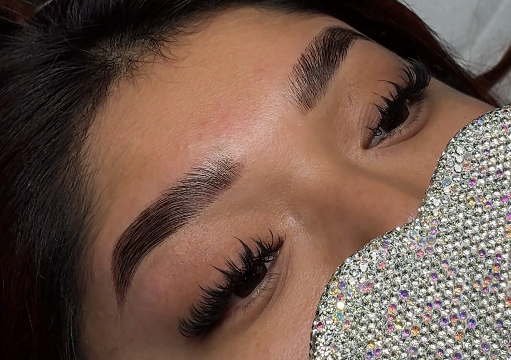 Lash & brow 