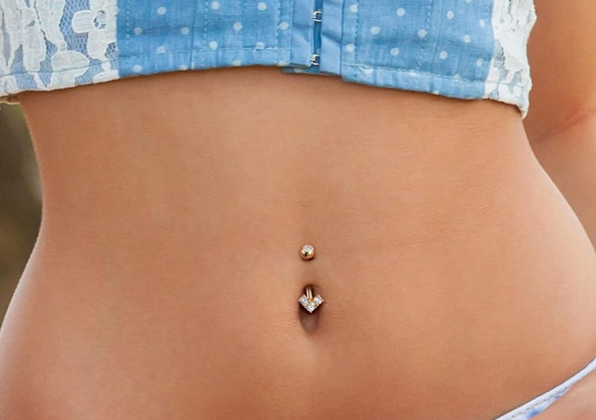 Belly piercing 