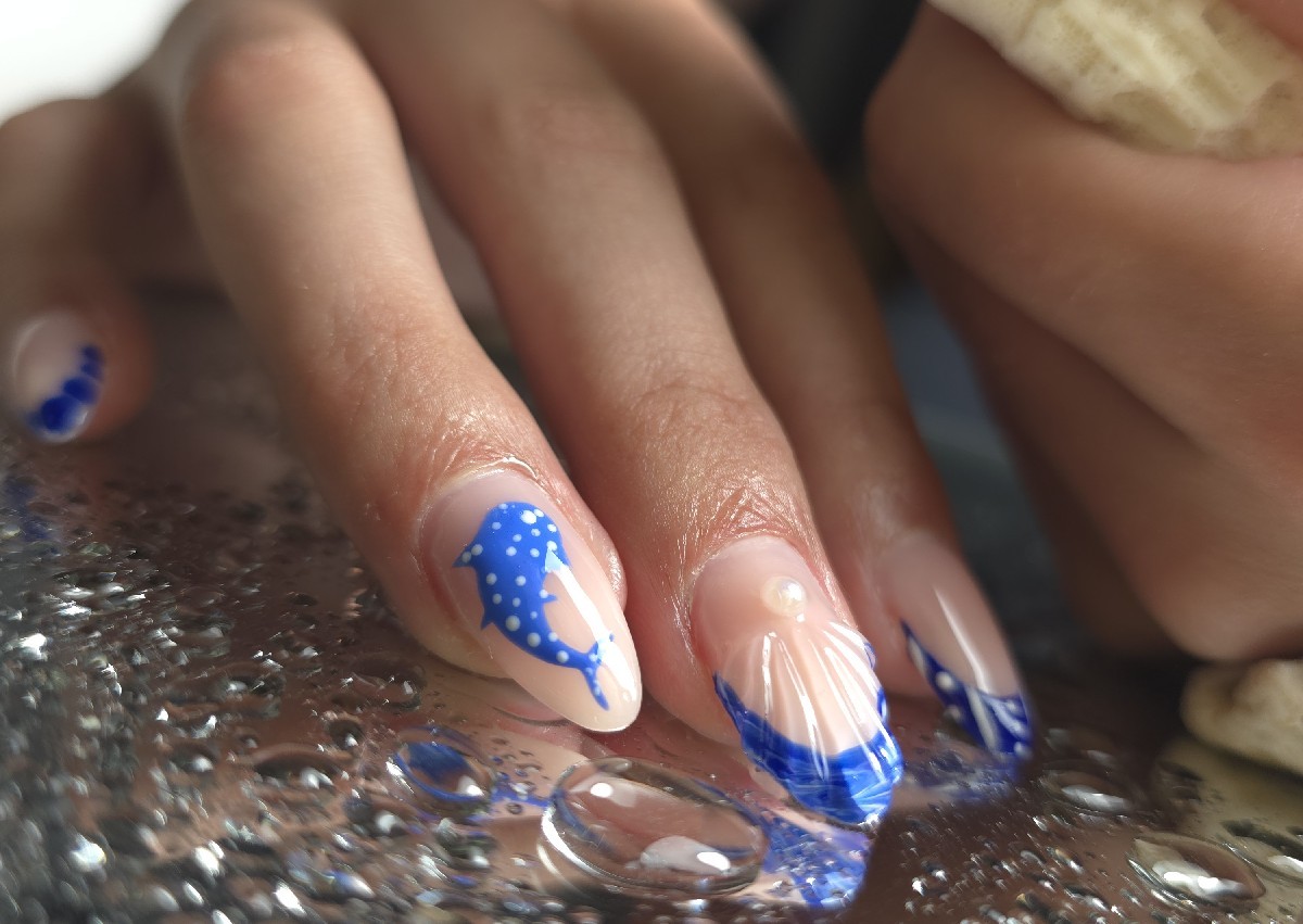 Manicure — 2.5 Hours (1/3)