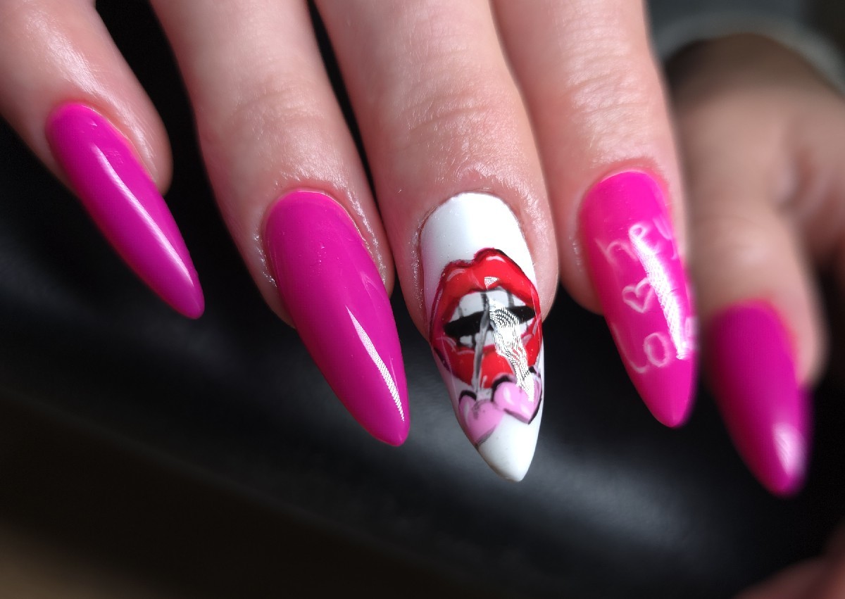 Manicure — 5 Hours (3/4)