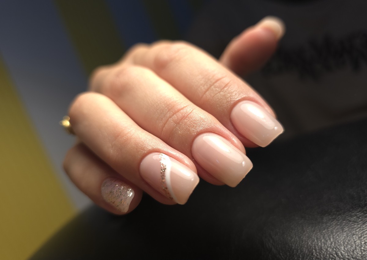 Manicure — 1.5 Hours (3/5)