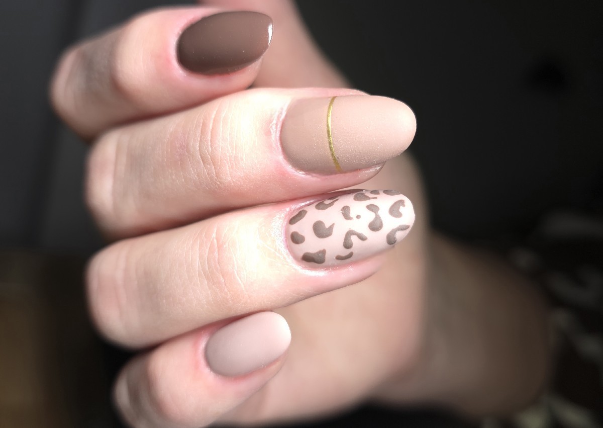 Manicure — 2 Hours (4/5)