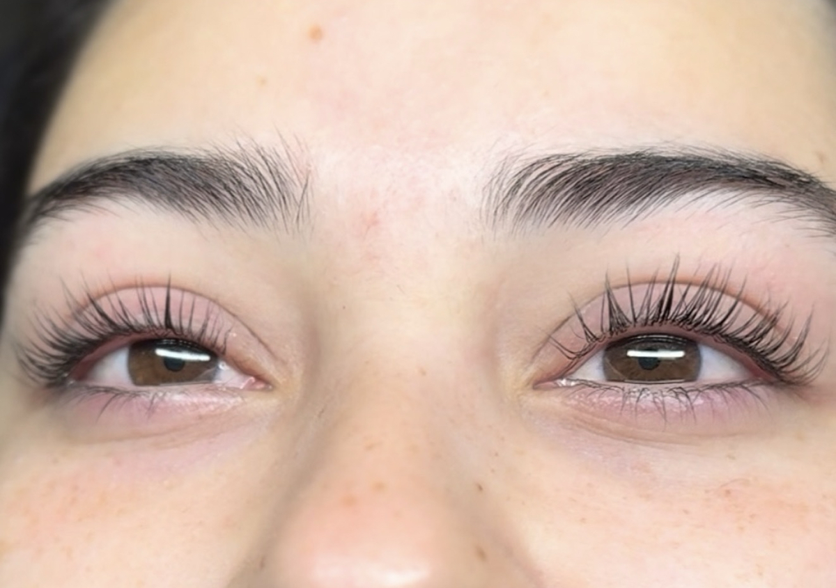 Lash lift & tint  (1/3)