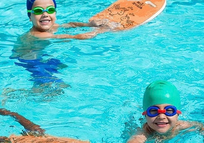 GROUP SWIMMING LESSONS